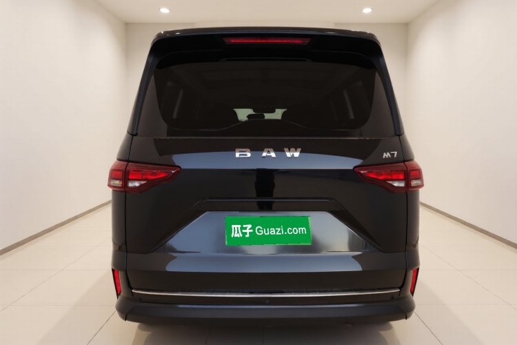 BAW北汽制造 锐胜王牌M7 2023款 2.0L 自动长轴创享型 7座车身外观6