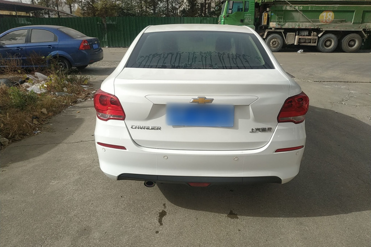 雪佛兰 科沃兹 2016款 1.5L 手动欣享版车身外观6