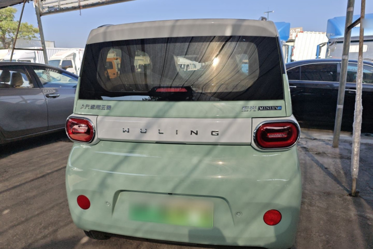 五菱汽车 宏光MINIEV 2024款 第三代 215km 进阶版车身外观6