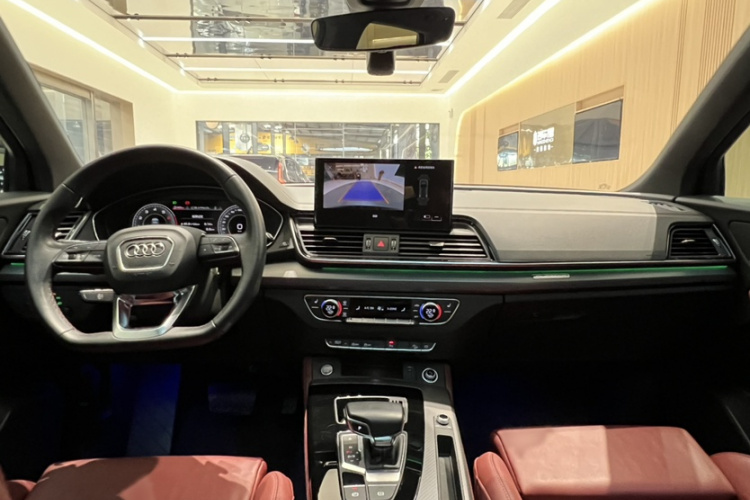 奥迪Q5L 2023款 40T 豪华动感型中控内饰7001