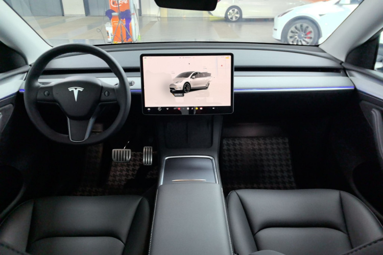 特斯拉 Model Y 2023款 高性能全轮驱动版中控内饰12