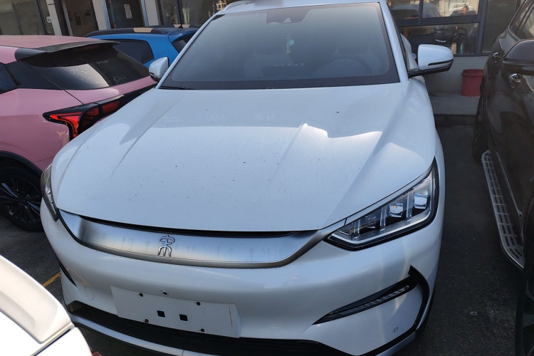 比亚迪 宋PLUS新能源 2021款 EV 旗舰型车身外观2