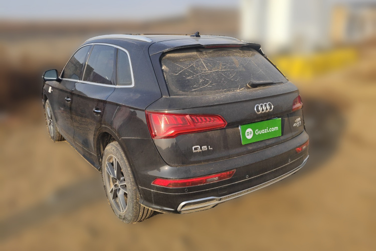 奥迪Q5L 2020款 改款 40 TFSI 荣享时尚型车身外观5