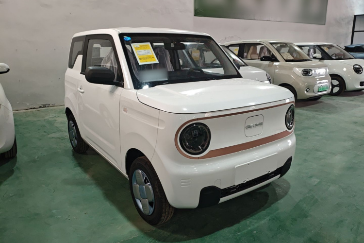 吉利银河 2024款 熊猫mini 200km 耐力熊车身外观3