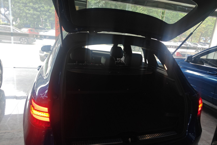 奔驰GLC 2016款 GLC 300 4MATIC 动感型机舱底盘23