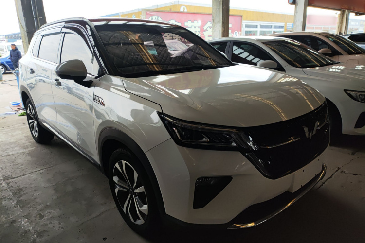 五菱汽车 五菱星辰 2022款 2.0L DHT电速款车身外观3