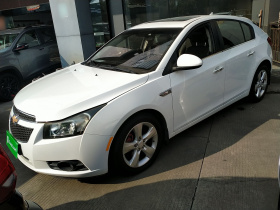 雪佛兰 科鲁兹 2013款 掀背 1.6T 自动旗舰型