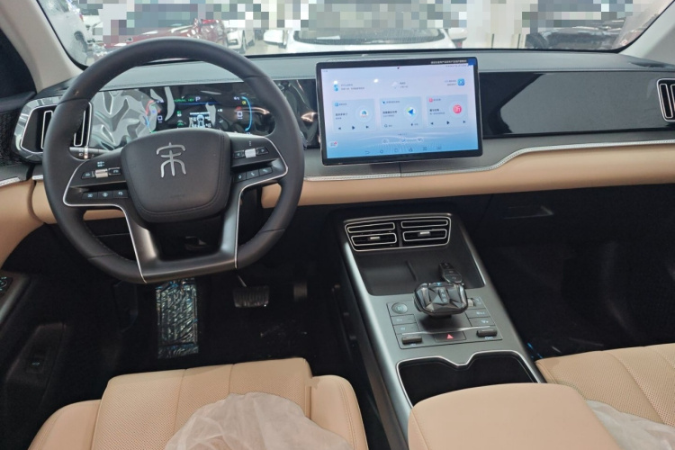 比亚迪 宋Pro新能源 2025款 第二代 DM-i 75KM超越型中控内饰7002