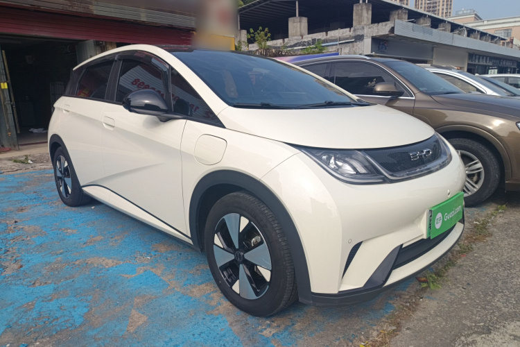 比亚迪 海豚 2023款 420km 时尚版车身外观3