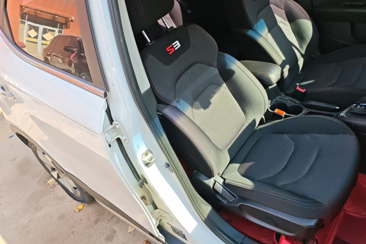 江汽集团 瑞风S3 2017款 1.6L CVT豪华型局部细节41