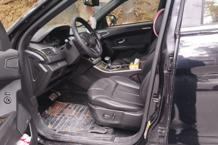 陆风X7 2015款 2.0T 全景尊贵版局部细节19