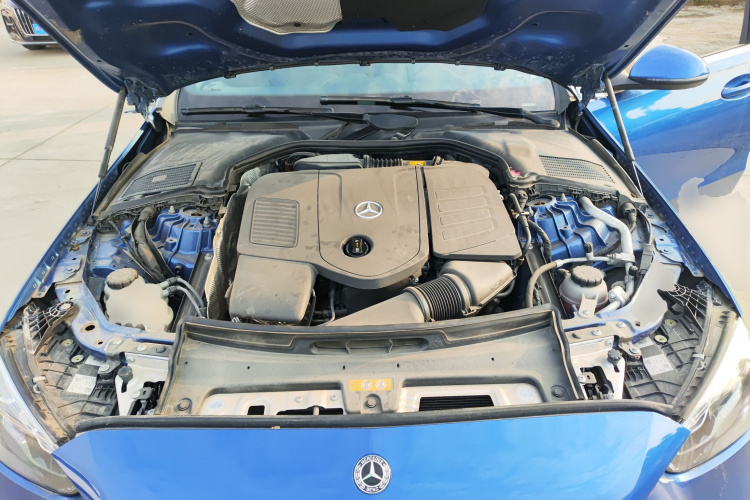 奔驰C级 2022款 C 200 L 运动版机舱底盘24