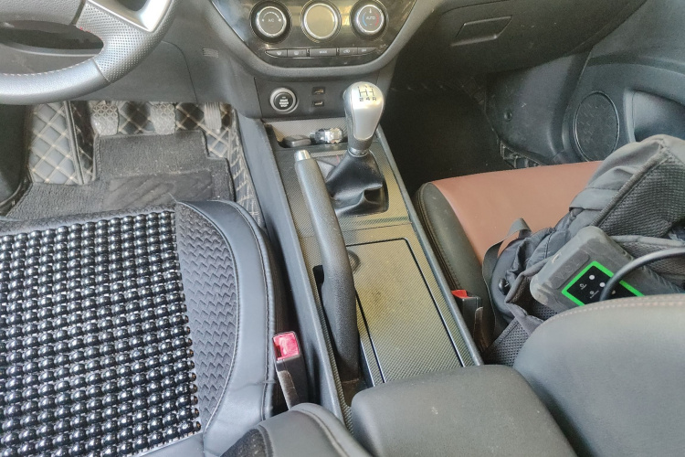 海马M6 2017款 1.6L 手动运动智能型局部细节18