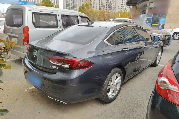 别克 君威 2020款 552T 豪华型车身外观7