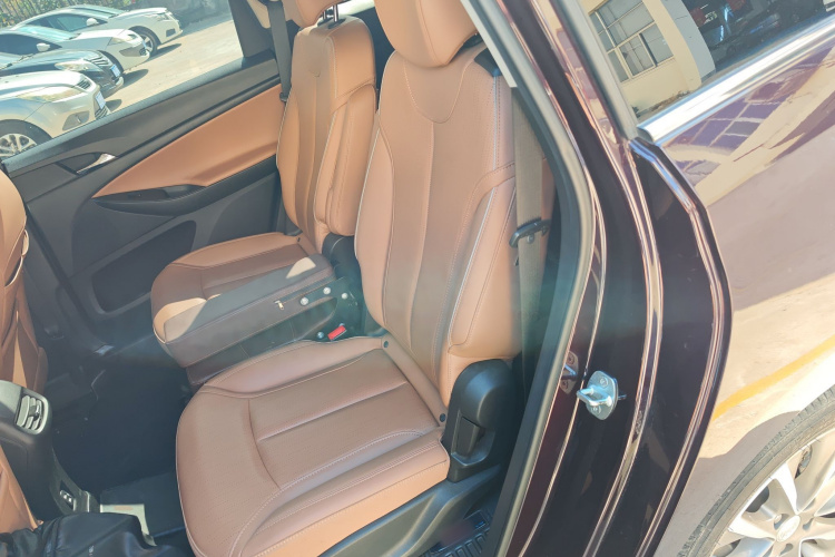 别克GL6 2021款 323T 轻混动互联豪华型中控内饰21