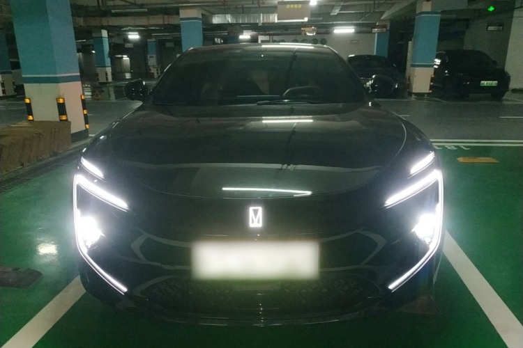 阿维塔12 2025款 Ultra增程版车身外观6001