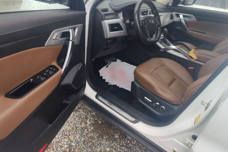 吉利汽车 博越 2016款 1.8TD 自动智尊型中控内饰20