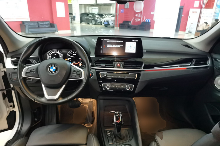 宝马X1 2021款 sDrive20Li 时尚型中控内饰12