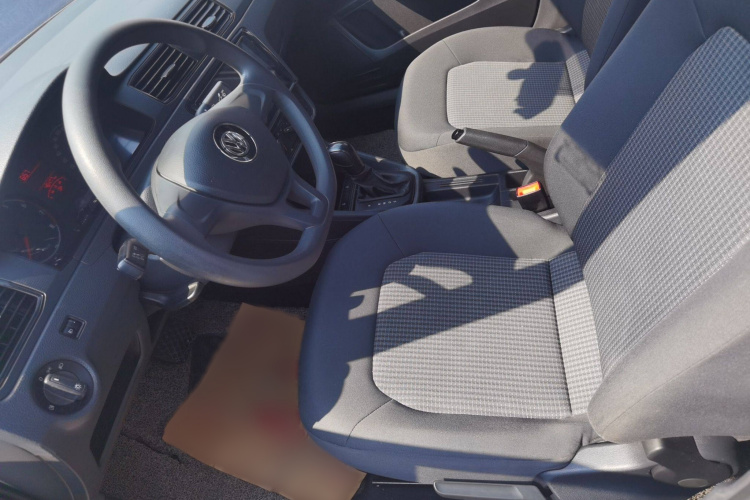 大众 桑塔纳 2019款 1.5L 自动风尚版 国VI中控内饰7004