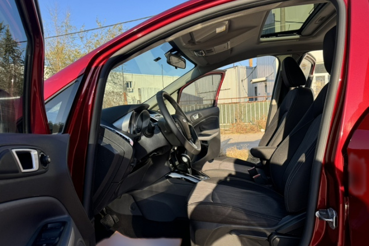 福特 翼搏 2013款 1.5L 自动尊贵型局部细节19