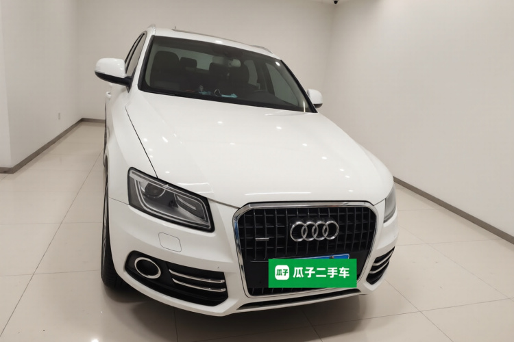 奥迪Q5 2017款 40 TFSI 进取型车身外观2