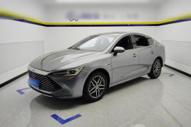 比亚迪 秦PLUS 2021款 DM-i 120KM 尊贵型