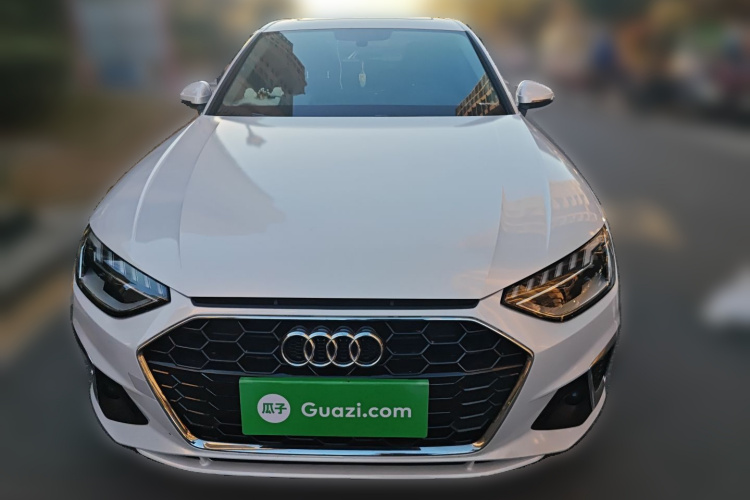 奥迪A4L 2022款 40 TFSI 时尚动感型车身外观2