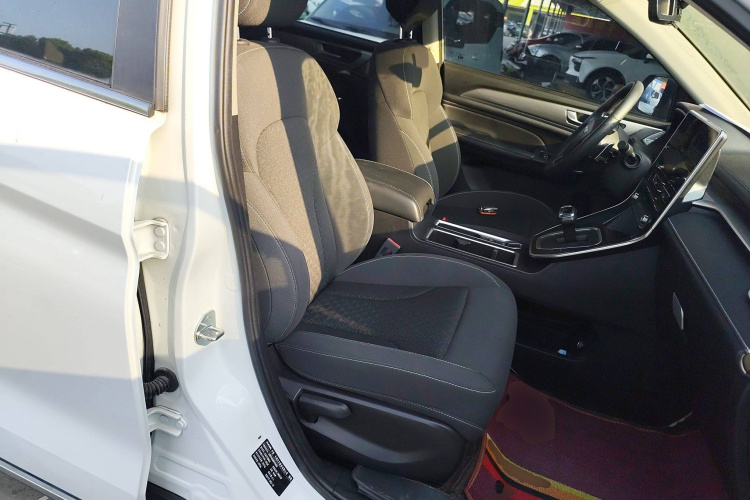 哈弗M6 2021款 PLUS 1.5T DCT精英智联型局部细节41