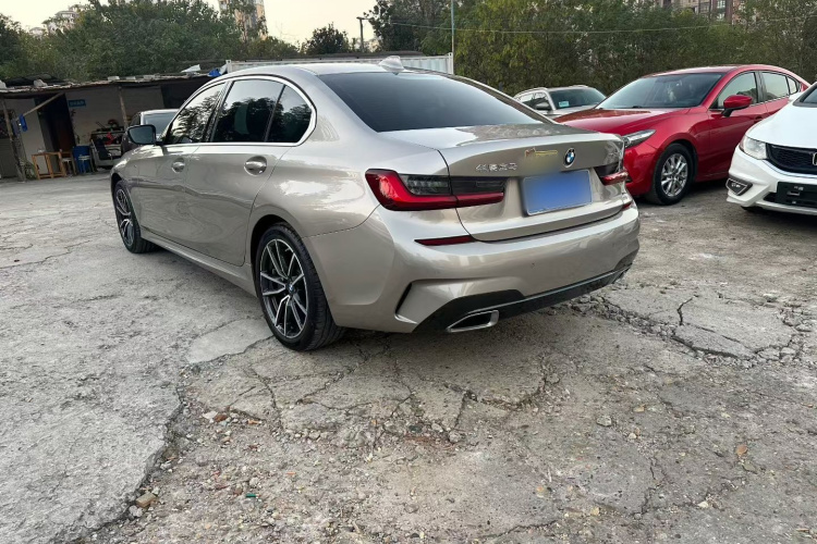 宝马3系 2022款 改款 325Li M运动套装车身外观6006