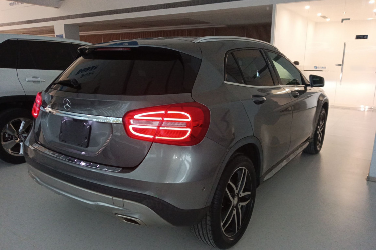 奔驰GLA 2015款 GLA 200 时尚型车身外观6005