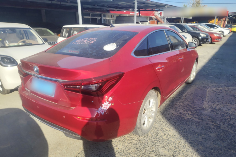 长安 逸动 2019款 高能版 1.6L GDI 手动先锋型 国VI车身外观7