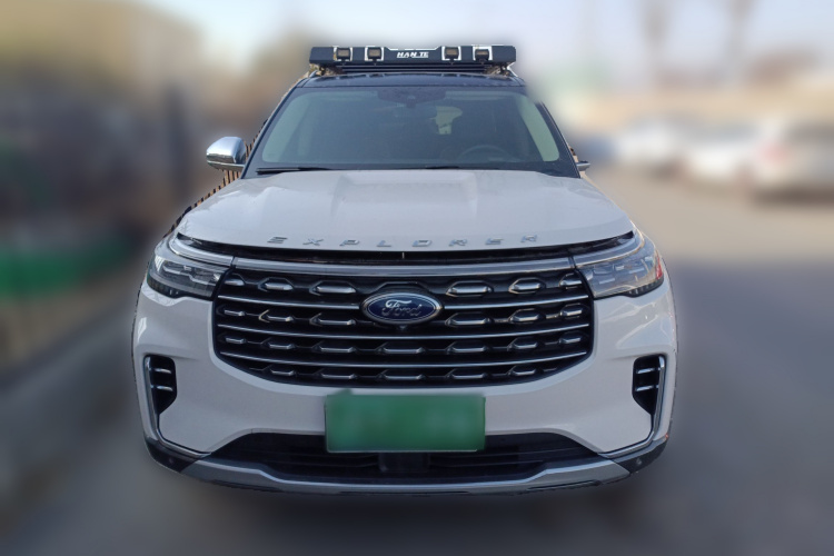 福特 探险者 2023款 EcoBoost 285 四驱钛金版 7座车身外观2