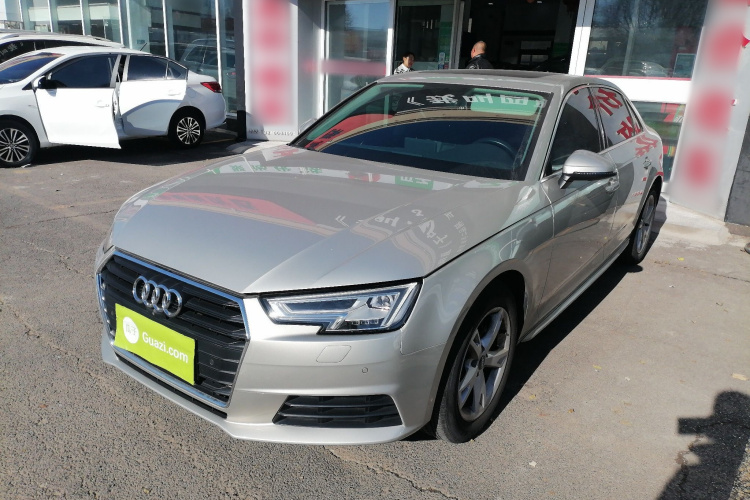 奥迪A4L 2017款 40 TFSI 时尚型车身外观1