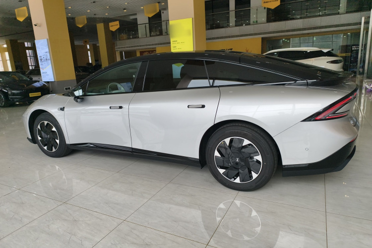 小鹏P7+ 2024款 长续航 Max车身外观4