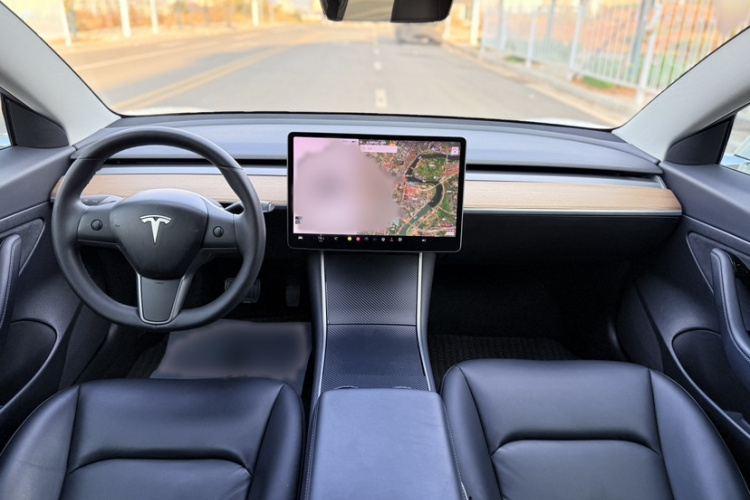 特斯拉 Model 3 2019款 标准续航后驱升级版中控内饰7001