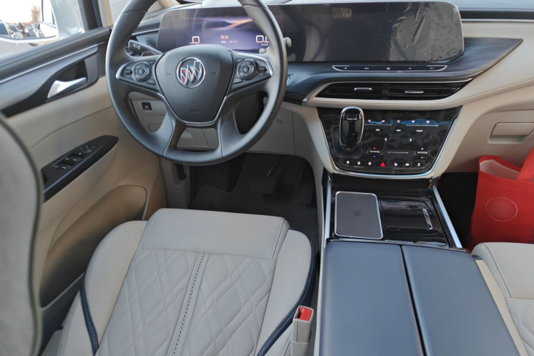 别克GL8 2023款 ES陆尊 舒适型中控内饰13