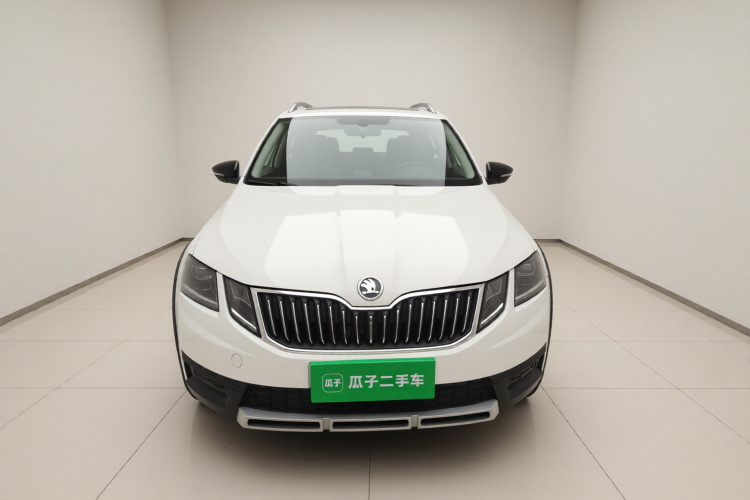 斯柯达 明锐 2019款 旅行车 TSI280 DSG豪华版 国VI车身外观2