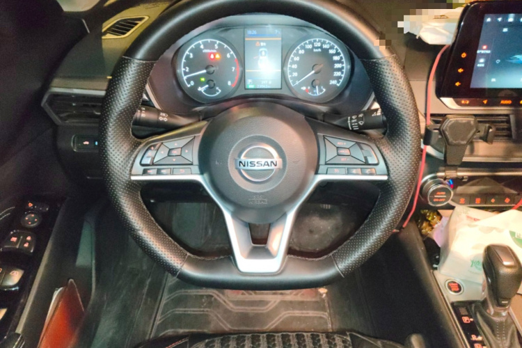 日产 天籁 2021款 2.0L XL 舒适版中控内饰13