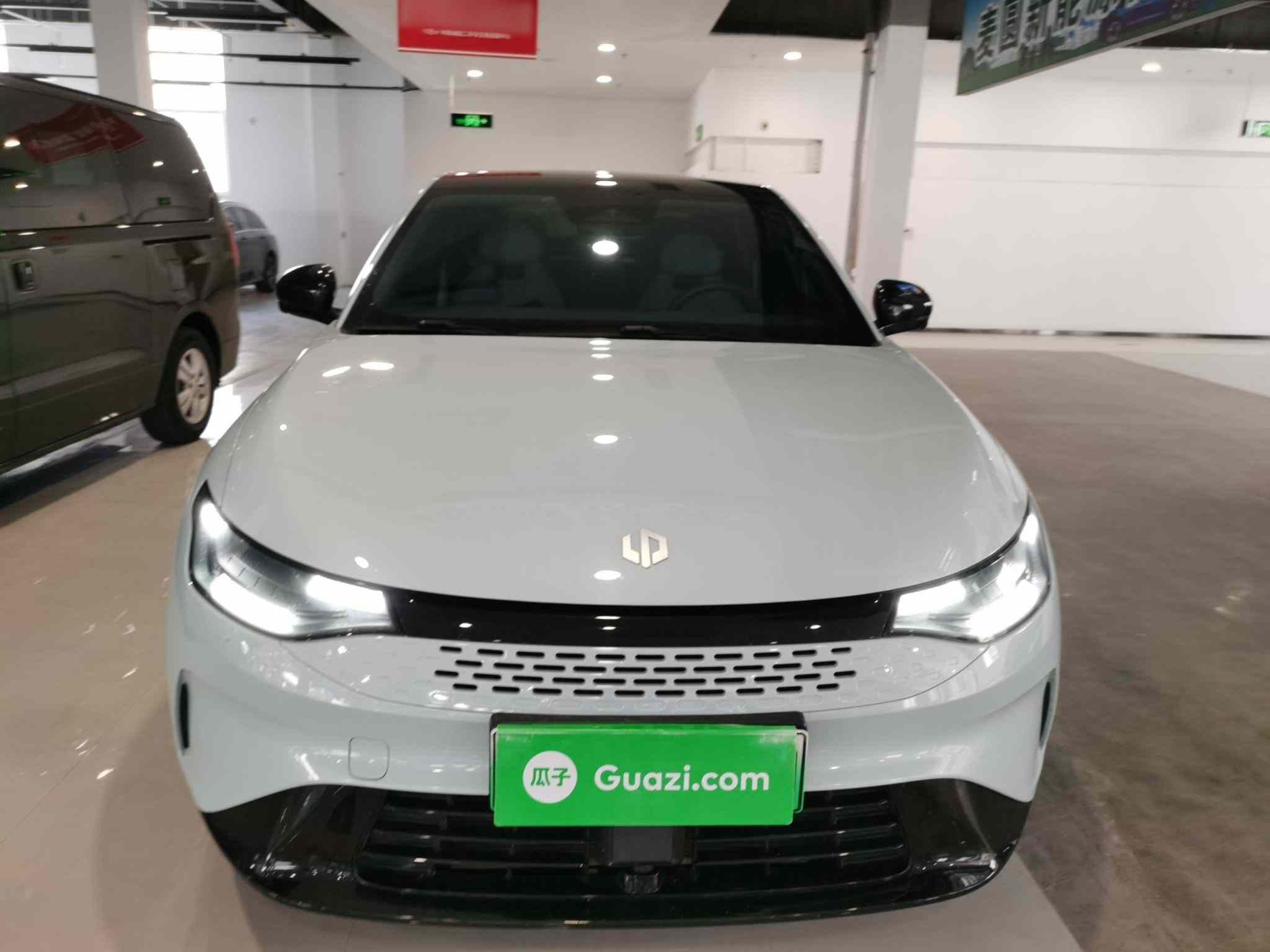 零跑汽车 零跑C01 2023款 增程 216 舒享版(1)