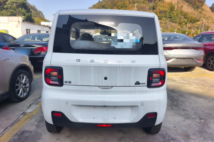 吉利银河 2024款 熊猫mini 200km 耐力熊车身外观6004