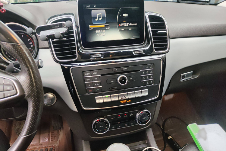 奔驰GLE 2015款 GLE 320 4MATIC局部细节16