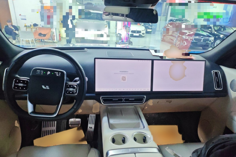 理想汽车 理想L8 2023款 Pro中控内饰7002