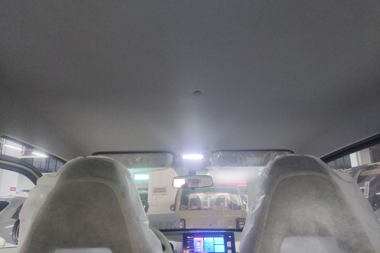 吉利银河 2025款 210km 熊猫骑士中控内饰22