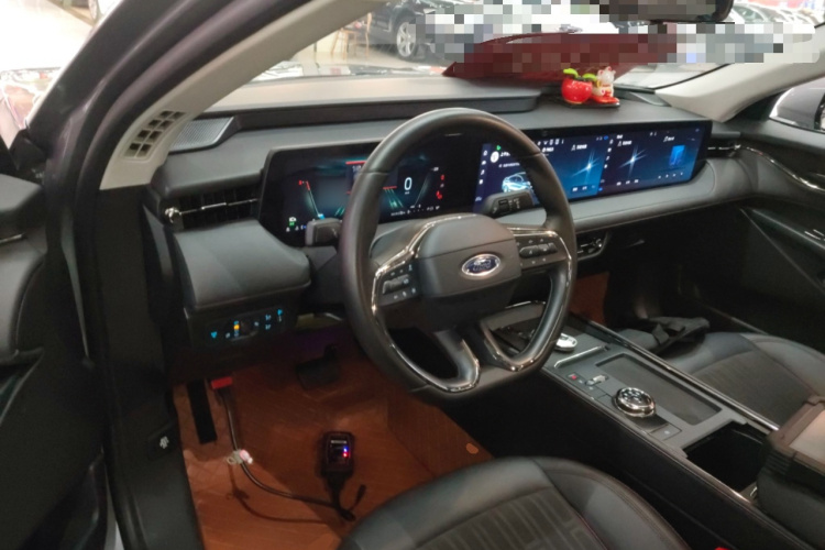 福特 蒙迪欧 2023款 EcoBoost 180 豪华型中控内饰12