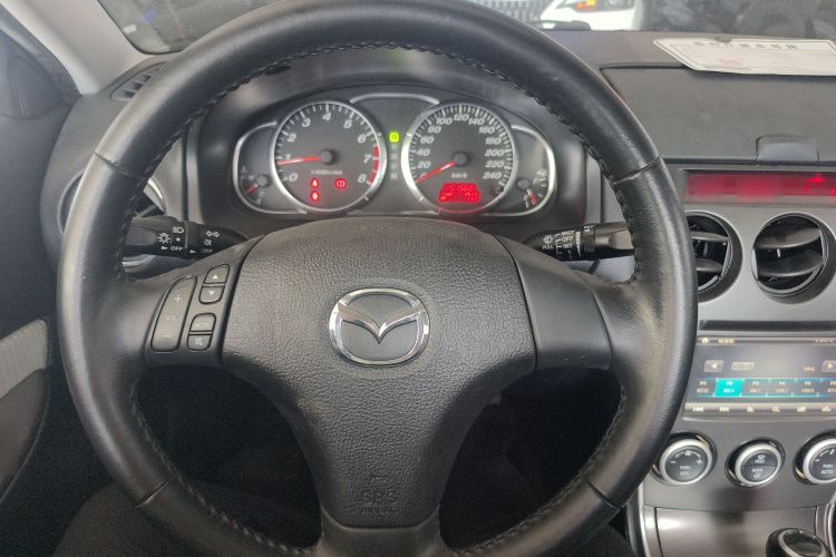 马自达6 2013款 2.0L 自动时尚型局部细节13