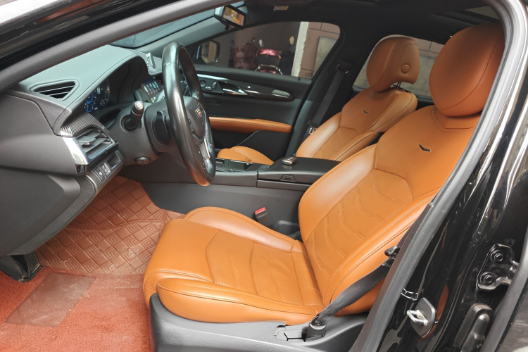 凯迪拉克CT6 2017款 28T 领先型中控内饰19