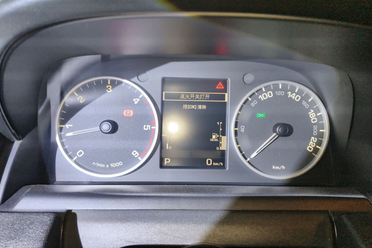 路虎 揽胜运动版 2013款 3.0 TDV6 柴油版局部细节14