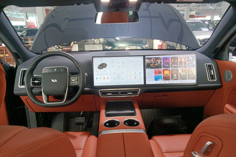 理想汽车 理想L7 2023款 Max中控内饰12