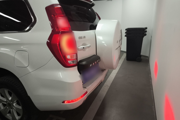 哈弗H9 2017款 2.0T 汽油四驱尊享型 5座车身外观6