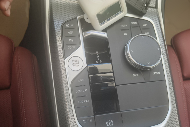 宝马3系 2025款 330Li M运动曜夜套装局部细节18